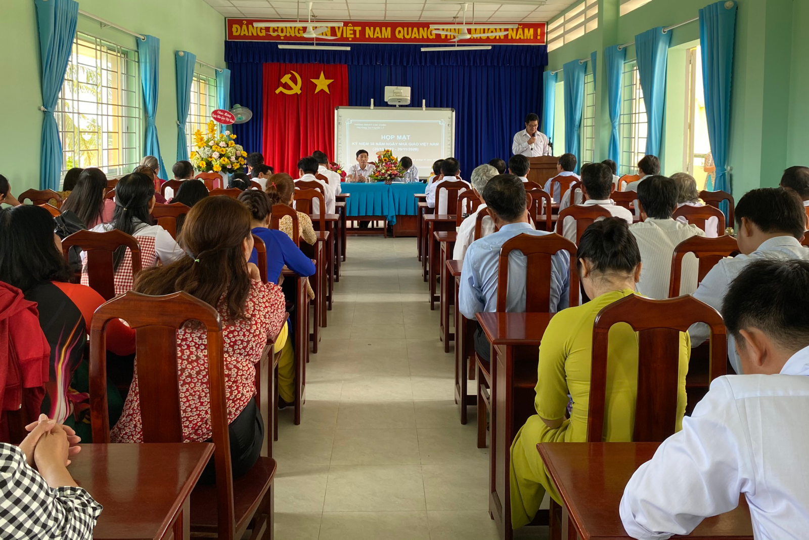 Kỷ niệm 38 năm ngày Nhà giáo Việt Nam (20/11/2982 - 20/11/2020)